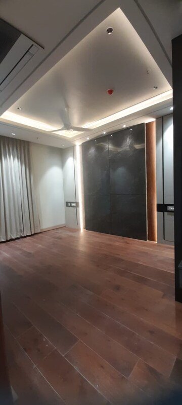 Room in 3 BHK Apartment at Aparna One, Shaikpet – for Rent