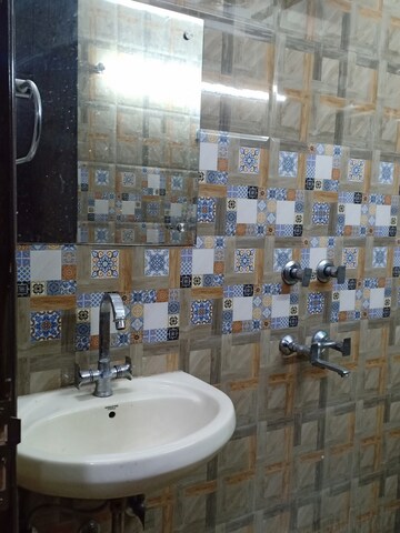 Bathroom in 2 BHK Apartment at Malviya Nagar – for Rent