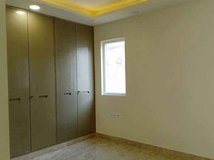 Room, green park extension 3 Bedroom 1800 Sq.Ft. Apartment In Green Park Extension Delhi 8248145