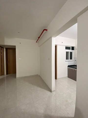 Room in 2 BHK Apartment at Majestique Marbella Phase 1, Kharadi – for Rent