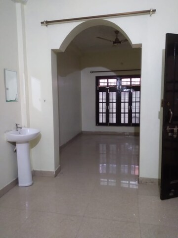 Living Room in 2 BHK Independent House at Gomti Nagar – for Rent