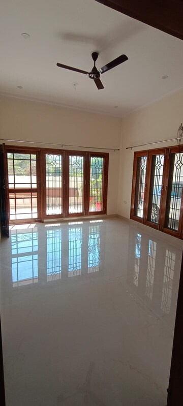 Room in 3 BHK Independent House at Indira Nagar – for Rent
