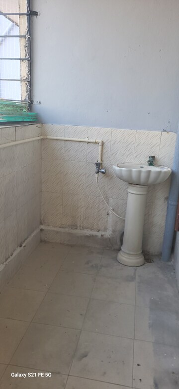 Attached Bathroom in 3 BHK Apartment at Kothapet – for Rent