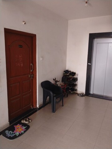 Room in 3 BHK Apartment at Koradi rd – for Sale