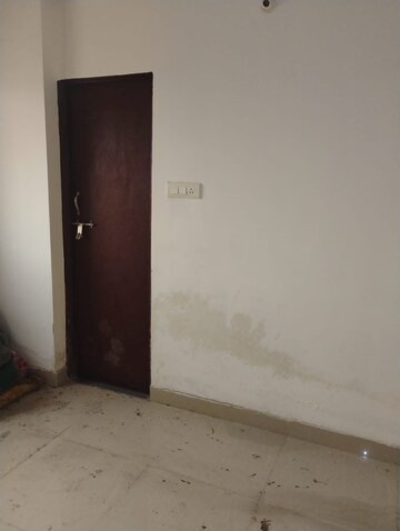 Room in 3 BHK Apartment at Koradi rd – for Sale