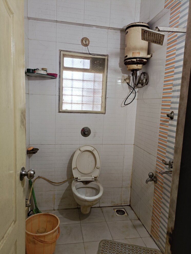 Bathroom, cosmos-lounge 2 Bedroom 760 Sq.Ft. Apartment In Manpada Thane 8248247