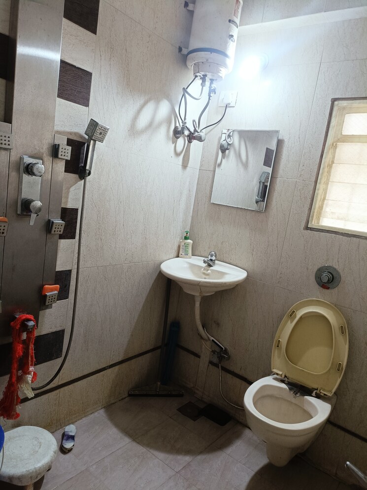 Bathroom, cosmos-lounge 2 Bedroom 760 Sq.Ft. Apartment In Manpada Thane 8248247
