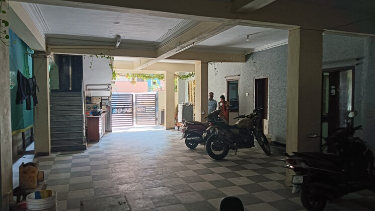  Parking, sree-nilayam-kondapur 6+ Bedroom 6000 Sq.Ft. Apartment In Kondapur Hyderabad 8248250