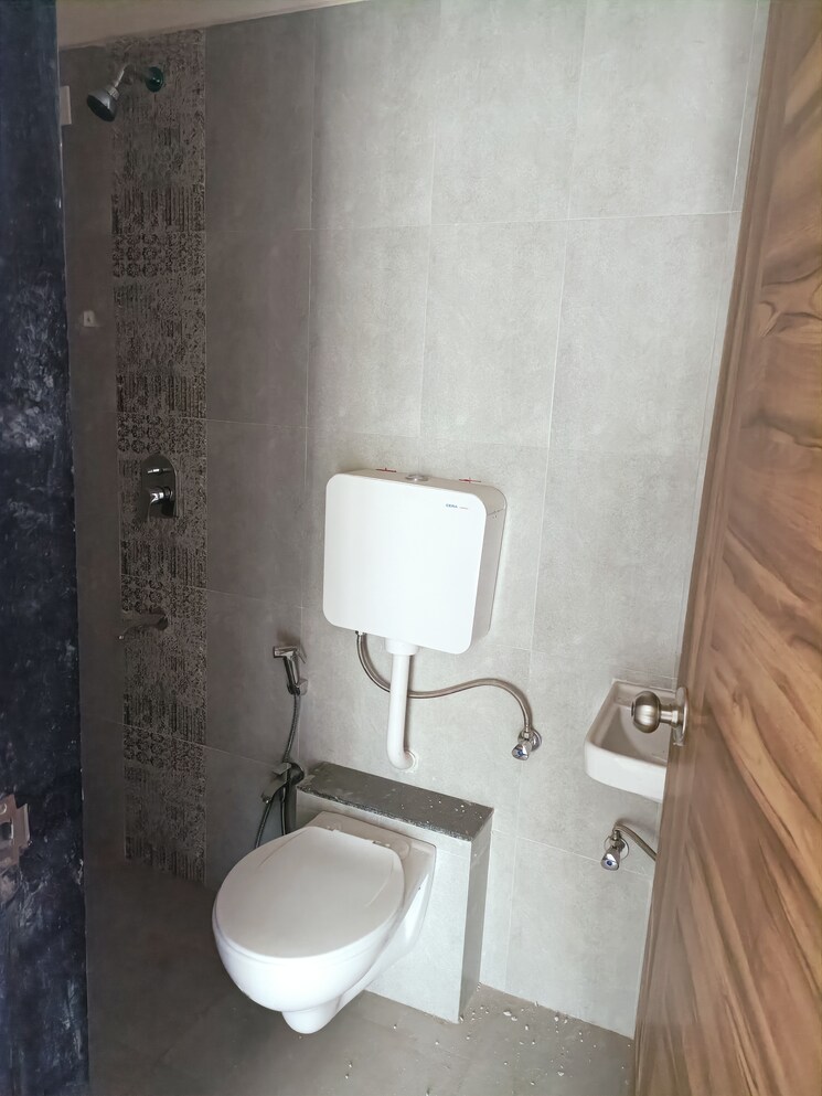 Bathroom, k-m-horizon-palms-iii 1 Bedroom 430 Sq.Ft. Apartment In Owale Thane 8248254