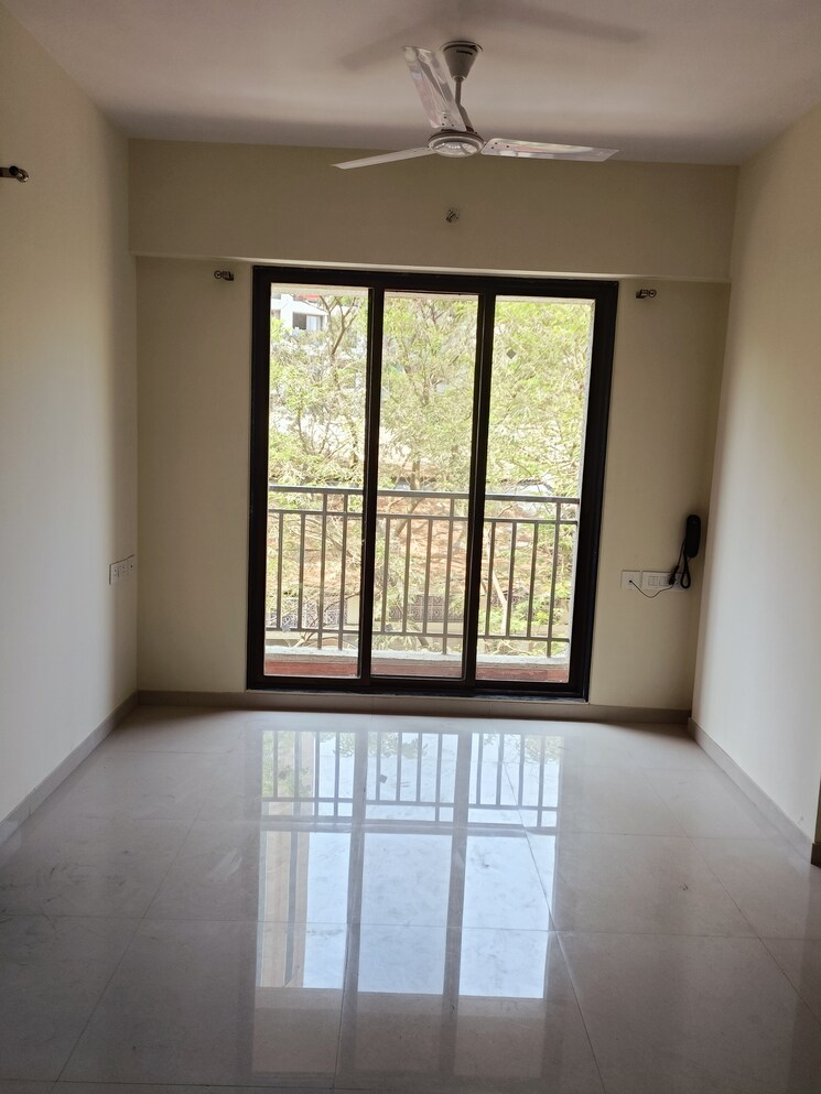 Room, k-m-horizon-palms-iii 2 Bedroom 550 Sq.Ft. Apartment In Owale Thane 8248261