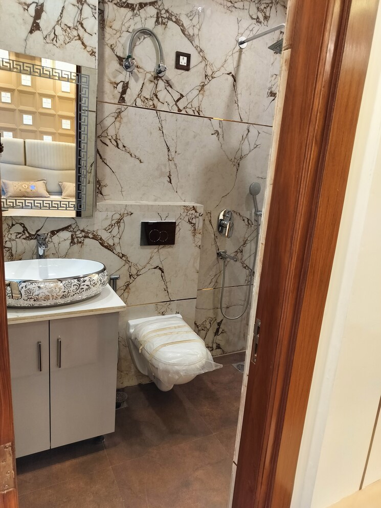 Bathroom, sector 70 3 Bedroom 1600 Sq.Ft. Builder Floor In Sector 70 Gurgaon 8248264