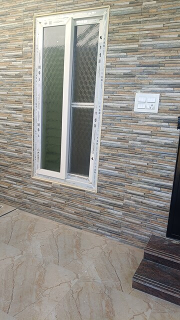 Room in 1 BHK Independent House at Bathlapalli – for Sale