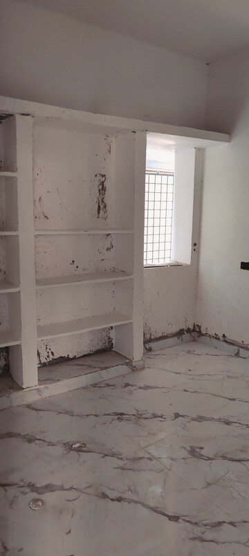 Room in 3 BHK Apartment at Kukatpally – for Sale