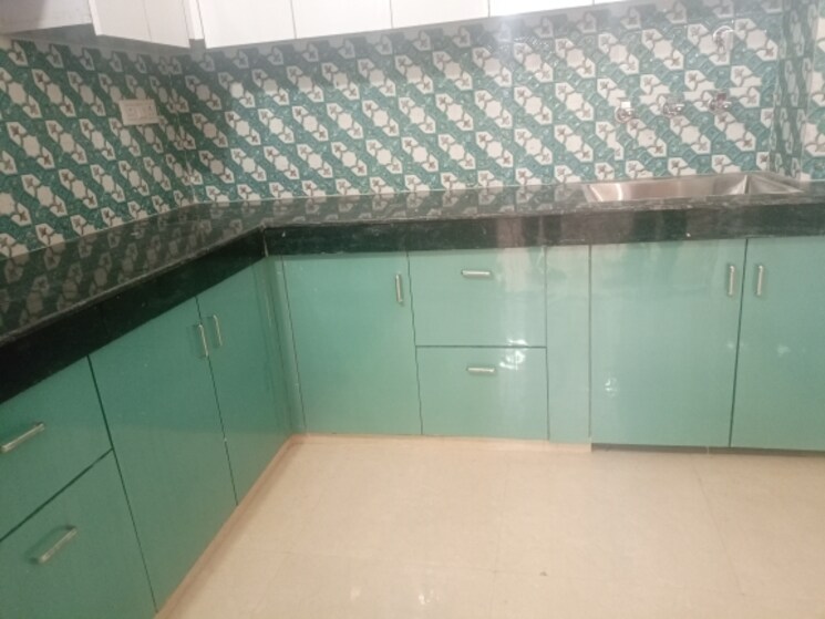 Kitchen, sudarshan park 2 Bedroom 800 Sq.Ft. Builder Floor In Sudarshan Park Delhi 8248396