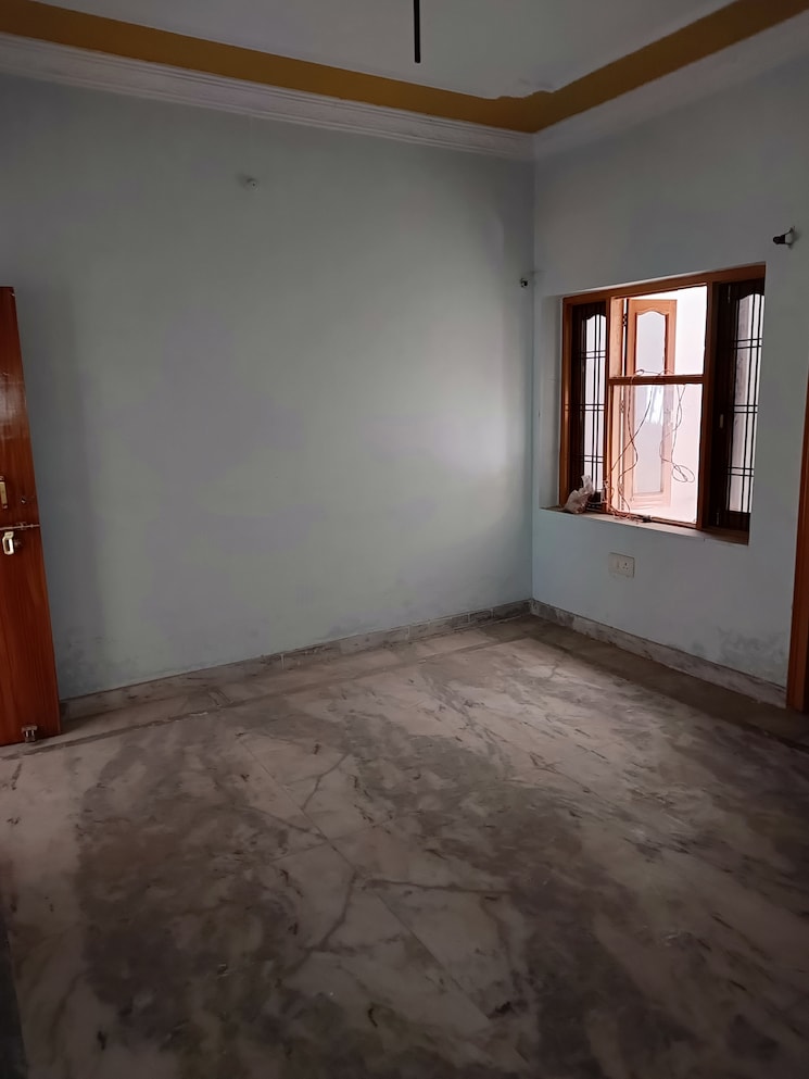 Room, jankipuram 3 Bedroom 3000 Sq.Ft. Independent House In Jankipuram Lucknow 8248414