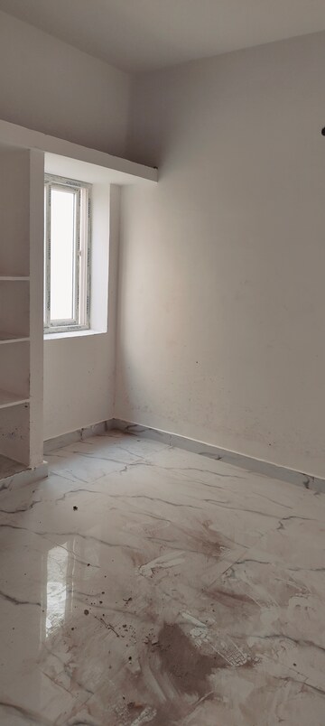 Room in 2 BHK Apartment at Kukatpally – for Sale