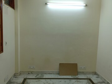 Room in 1 BHK Apartment at Khirki Extension – for Rent