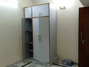Room in 1 BHK Apartment at Khirki Extension – for Rent