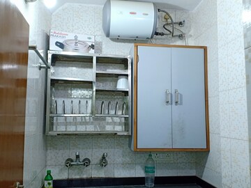 Furnished Amenities in 1 BHK Apartment at Khirki Extension – for Rent
