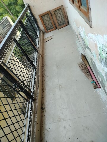 Balcony in 1 BHK Apartment at Sarita Vihar – for Rent