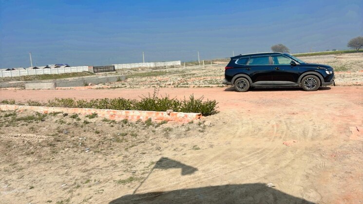 Exterior View, upsidc site b  102 Sq.Yd. Plot In Upsidc Site B Greater Noida 8248549