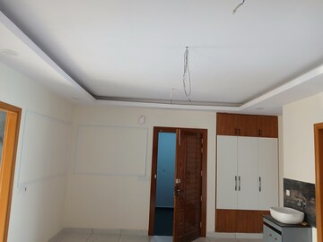 Room in 3 BHK Builder Floor at Sector 3 – for Rent