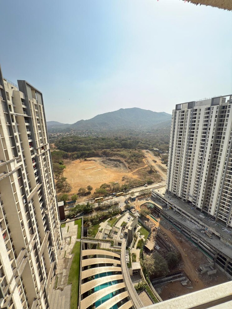 Exterior View, godrej-emerald 2 Bedroom 721 Sq.Ft. Apartment In Ghodbunder Road Thane 8248605