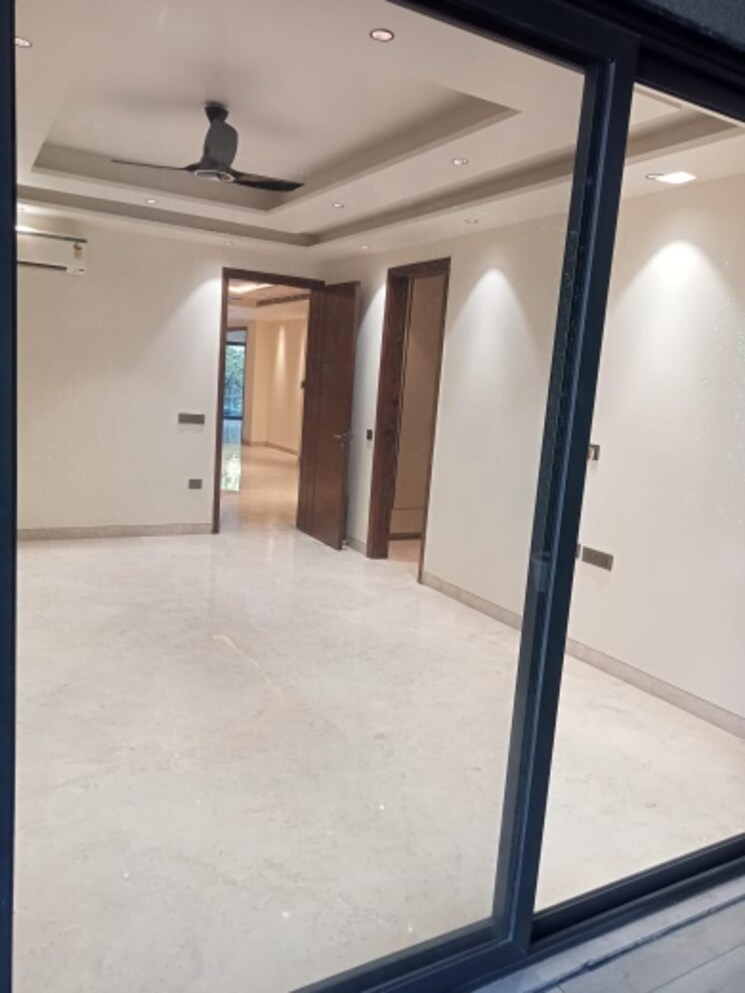 Room, sector 15 ii 3 Bedroom 360 Sq.Yd. Builder Floor In Sector 15 ii Gurgaon 8248704