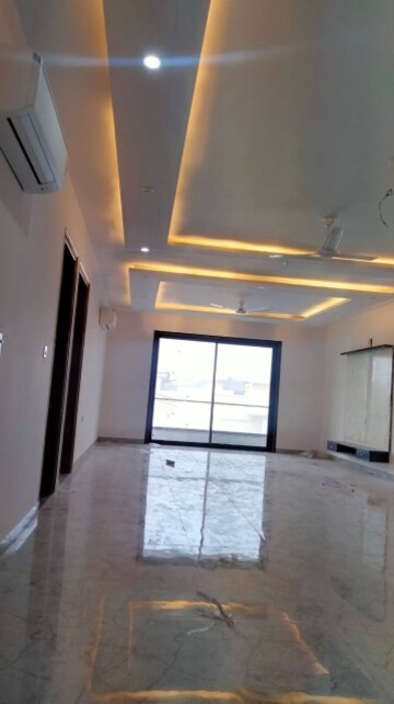 Building Lobby in 3 BHK Builder Floor at Sector 15i – for Rent