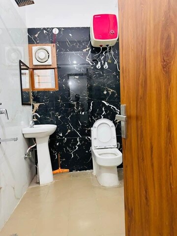 Master Bedroom in 2 BHK Builder Floor at Sector 15 ii – for Rent