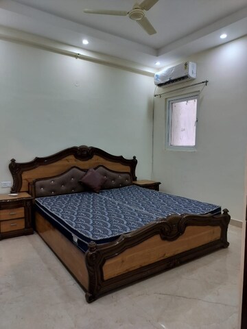 Bedroom in 3 BHK Builder Floor at Sector 30 – for Rent