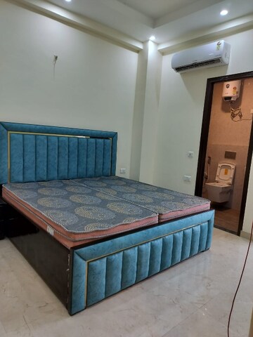 Bedroom in 3 BHK Builder Floor at Sector 30 – for Rent