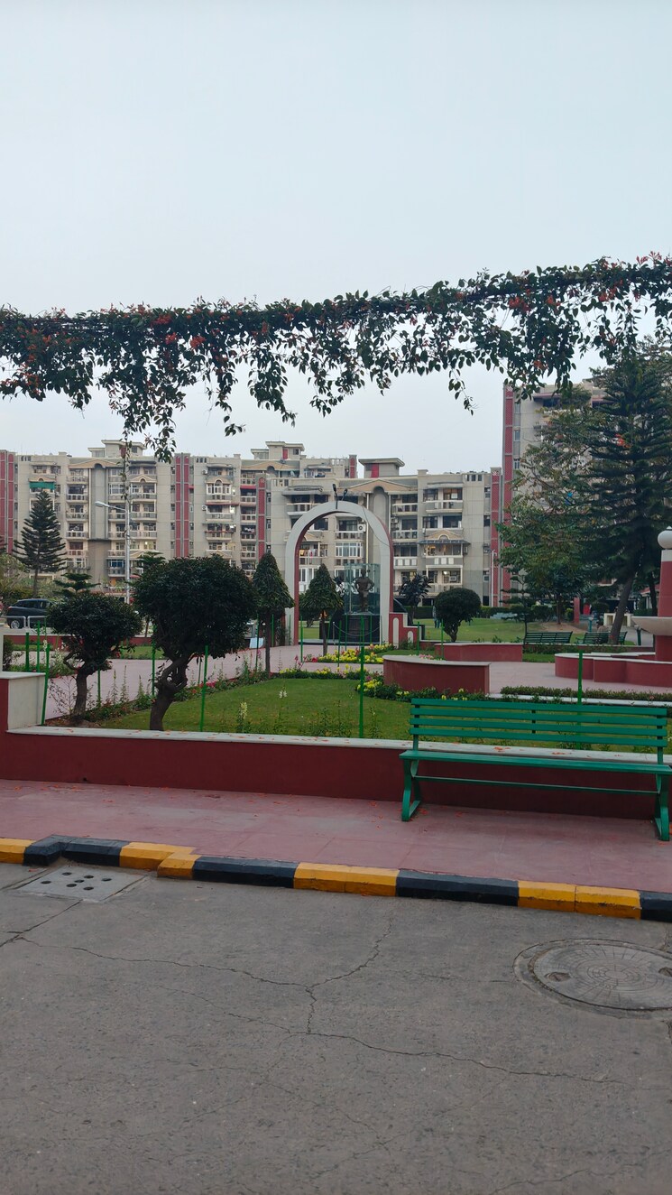 Swimming Pool, sector 20 3.5 Bedroom 2400 Sq.Ft. Independent House In Sector 20 Panchkula 8248800