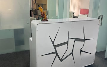 Showroom For Rent in Connaught Place