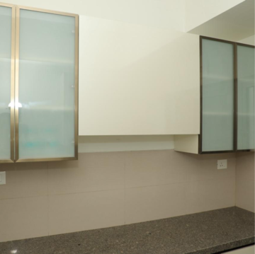 Room in 2 BHK Apartment at Lodha Vista, Dhuru Wadi – for Rent
