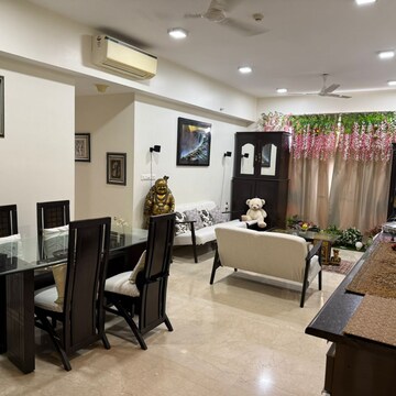 Team Area in 3 BHK Apartment at Sheth Vasant Lawns, Oswal Park – for Rent