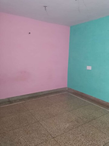 Bedroom in 3 BHK Builder Floor at Shastri Nagar – for Sale