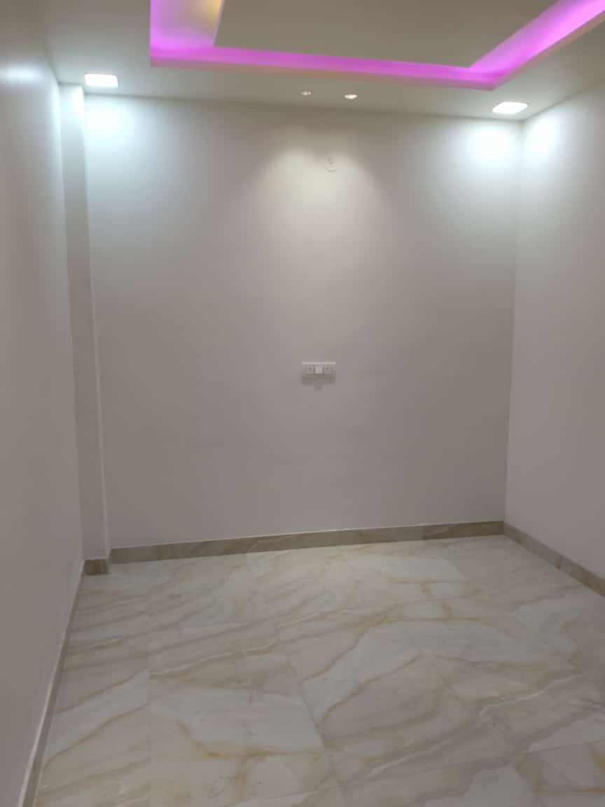 3 BHK Builder Floor For Sale in Shastri Nagar