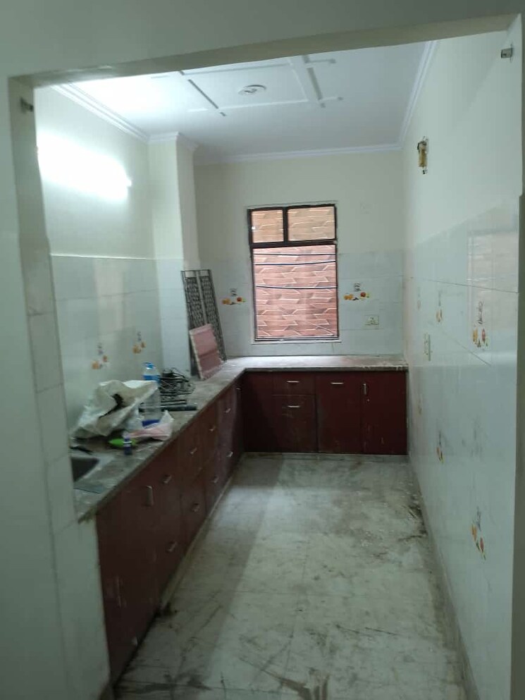 Kitchen, shastri nagar 3 Bedroom 900 Sq.Ft. Builder Floor In Shastri Nagar Delhi 8248921