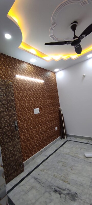 Furnished Amenities in 2 BHK Builder Floor at Govindpuri – for Rent