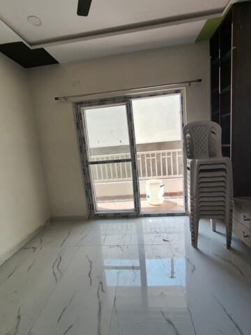 Room in 2 BHK Apartment at SM Homes Kondapur, Kondapur – for Rent