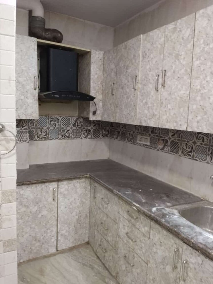 Kitchen, shastri nagar 5 Bedroom 50 Sq.Yd. Independent House In Shastri Nagar Delhi 8248956