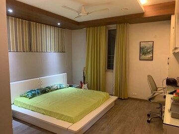 Bedroom in 4 BHK Apartment at Vatika City, Sector 49 – for Rent