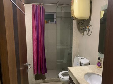 Bathroom in 4 BHK Apartment at Vatika City, Sector 49 – for Rent