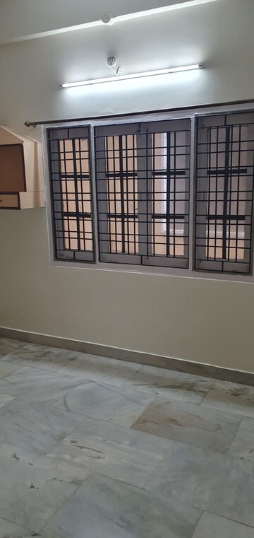 Room in 3 BHK Apartment at Himayat Nagar – for Sale