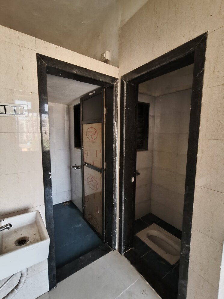 Bathroom, murbad road 1 Bedroom 690 Sq.Ft. Apartment In Murbad Road Thane 8248982