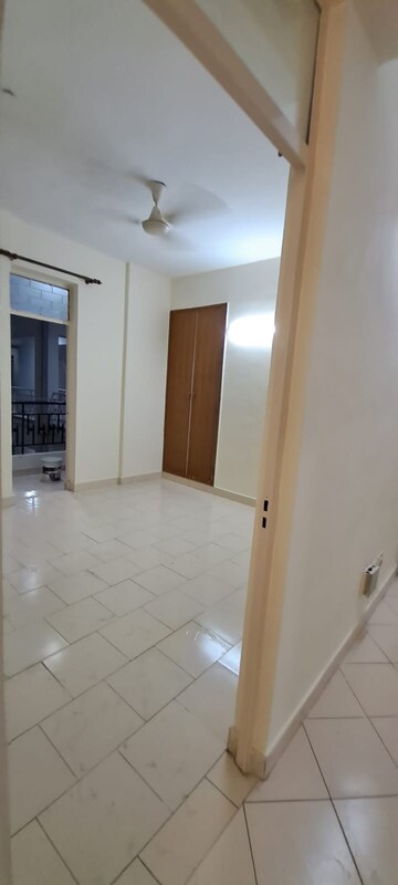 Room in 2 BHK Apartment at Maple Heights, Sector 43 – for Rent