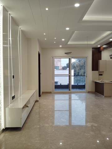 3.5 BHK Apartment For Rent in Paschim Vihar