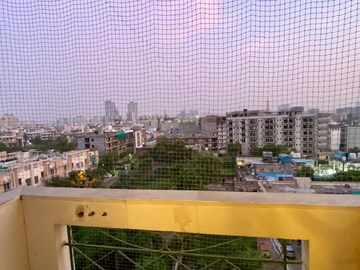 Swimming Pool in 3 BHK Apartment at Vipul Greens, Sector 48 – for Rent
