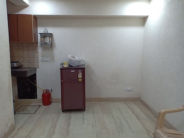 Room in 1 BHK Apartment at Malviya Nagar – for Rent